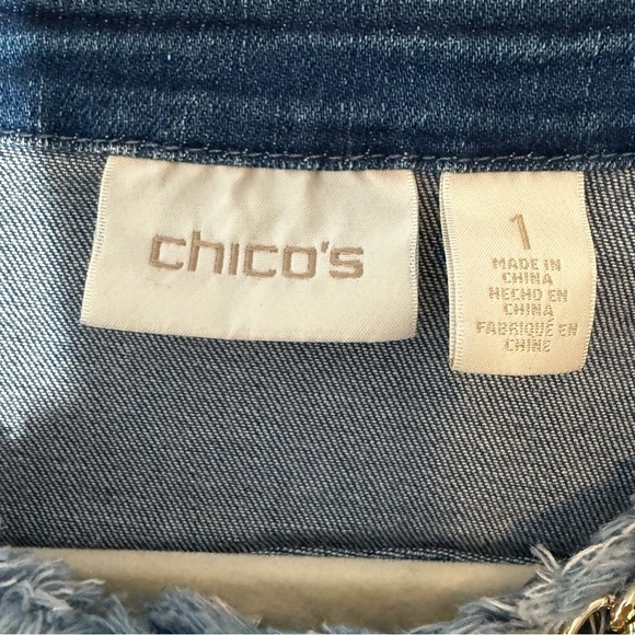Chico’s Denim Jacket Balzer with Chain and Pearl Accent Details Size 1 Small - Picture 3 of 9